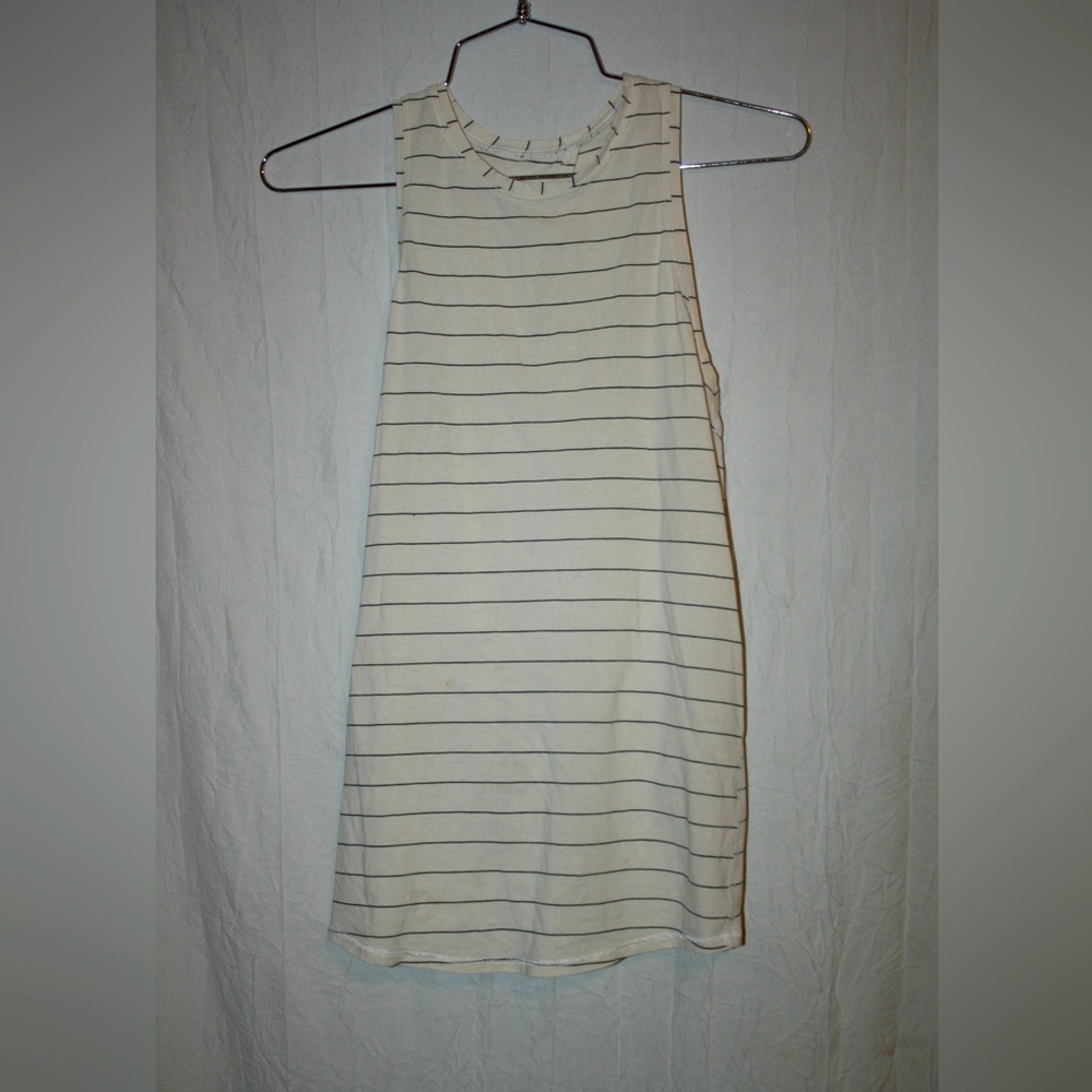 Lululemon Striped Sleeveless Tank Keyhole Back. 🌵4